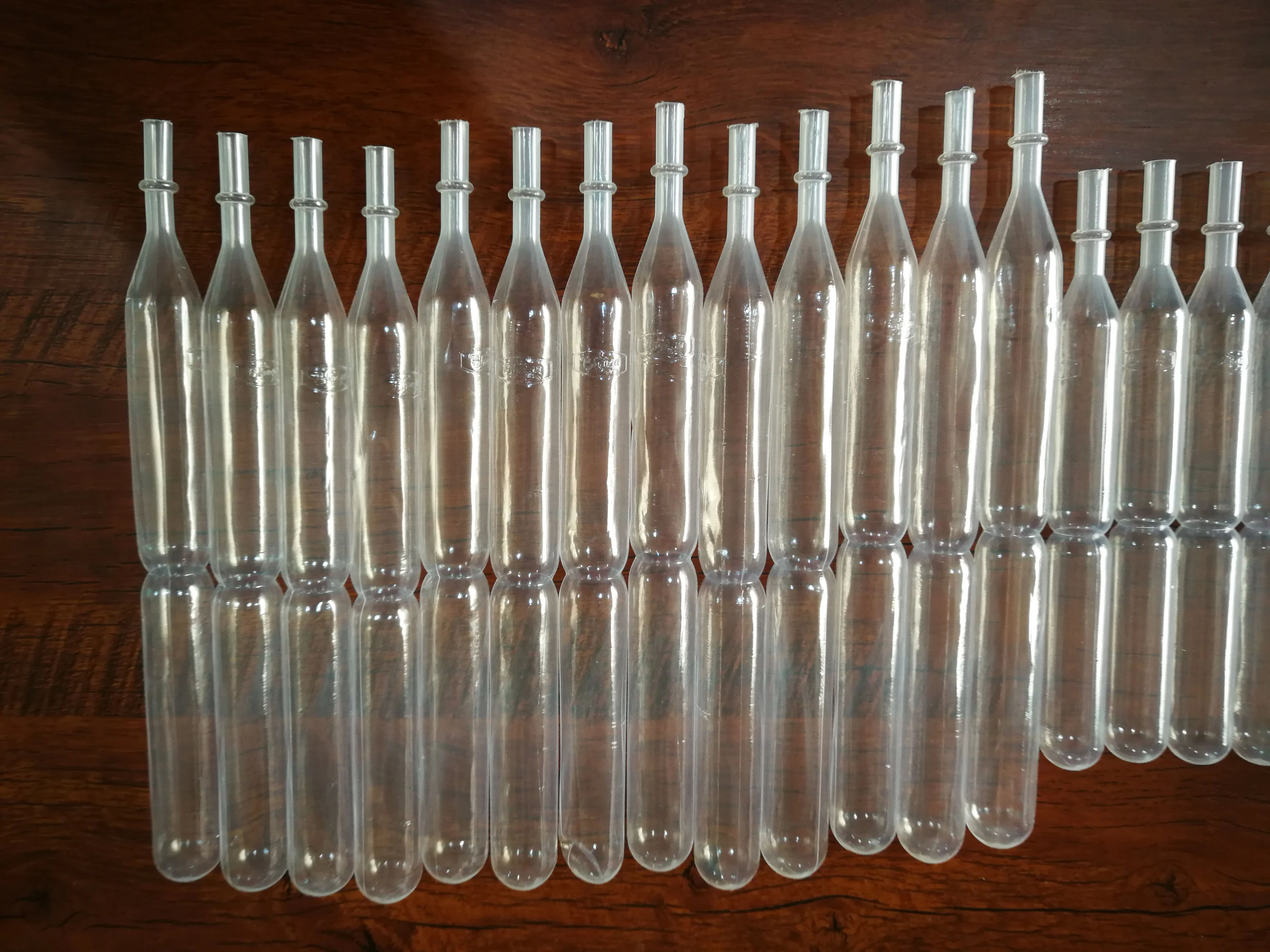 
plastic LDPE ice pop tube , ice lolly Mango, Grape, Strawberry, Mobile Phone shapes blow molding machine 