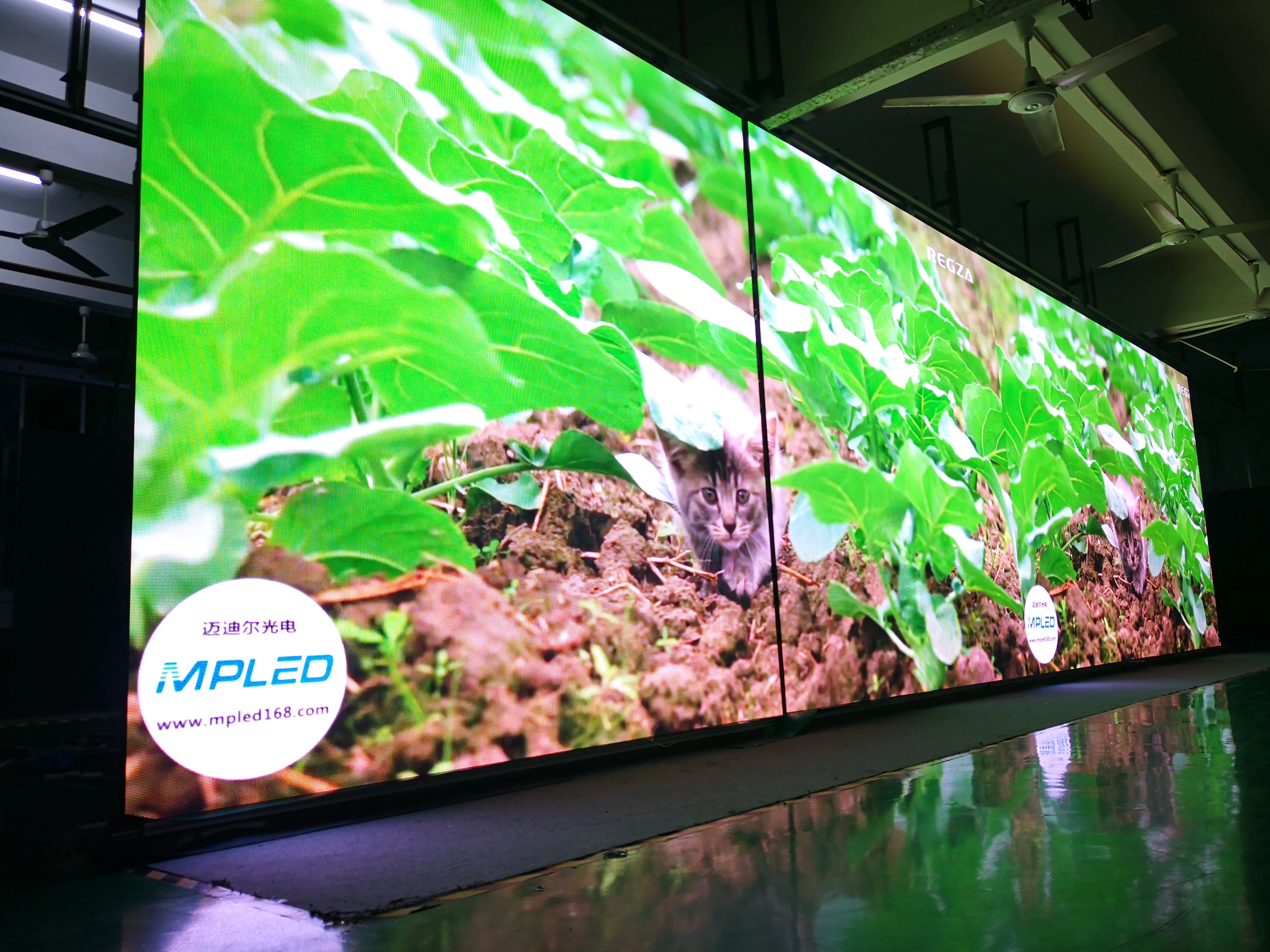 Ali express high brightness waterproof P3 P4 P5 P6  outdoor 200 inch led TV billboard