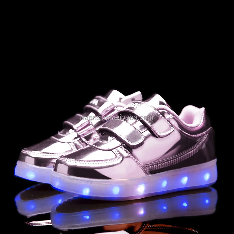 2021 модные мужские кроссовки на плоской подошве со светодиодной подсветкой