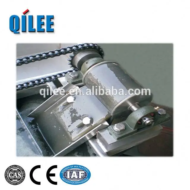 Belt oil skimmer for oily water separating