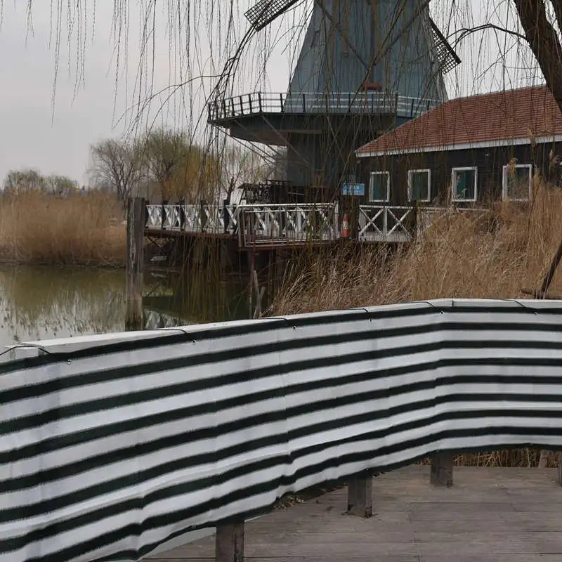 Jinguan Factory Supplier HDPE Virgin Plastic+UV Treated Stripes Color Decorative Garden Balcony Privacy Fence Screen