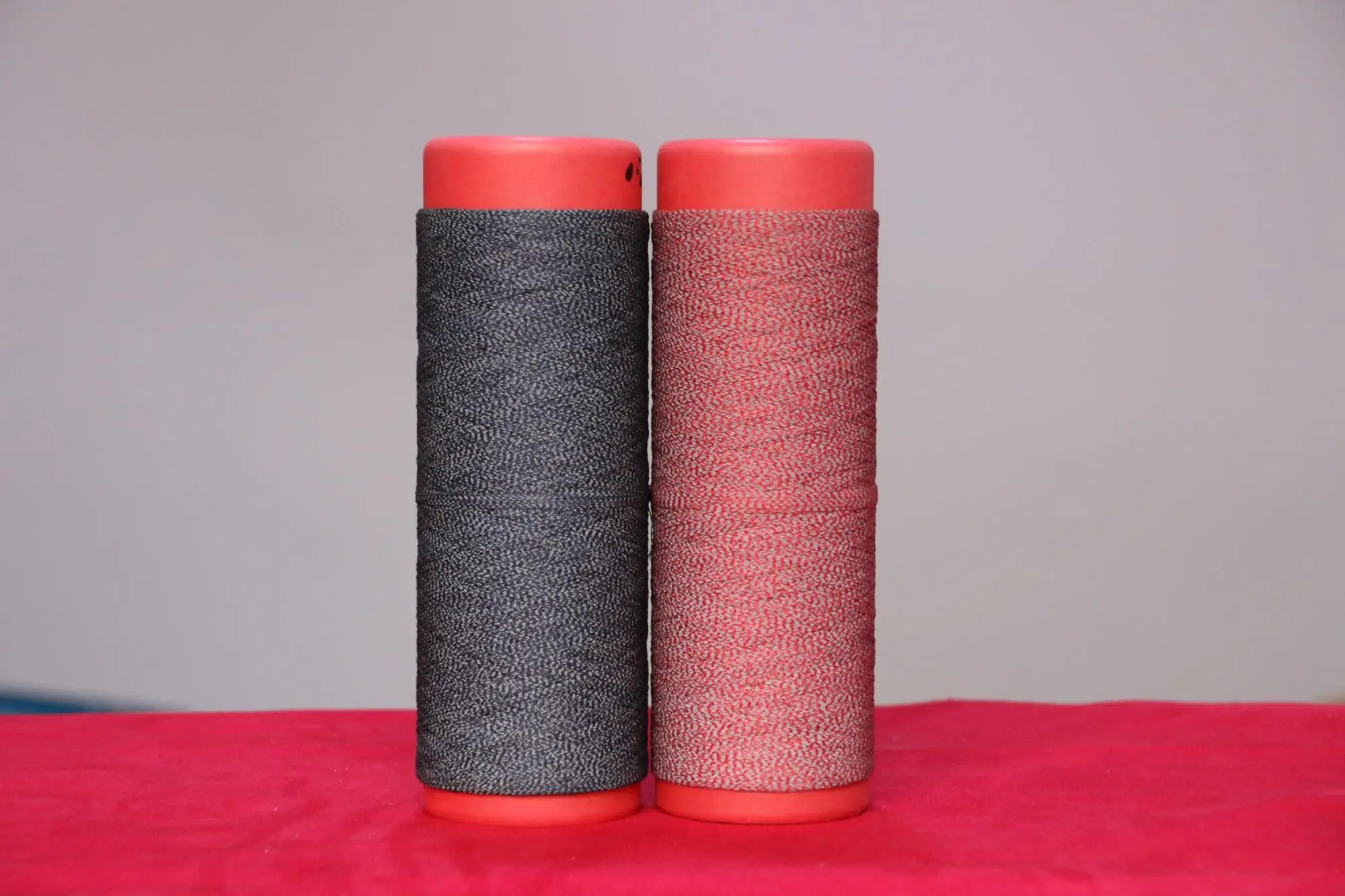 Mh Type Lurex Yarn With Gold Color Knitting Thread Zari Yarn