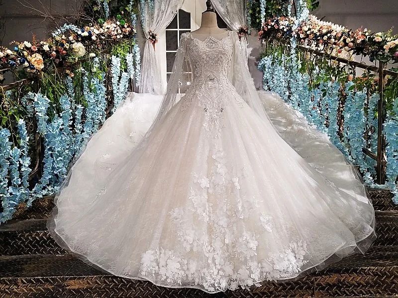 Wholesale Turkey Russian Ball Gown Applique  Wedding Dress