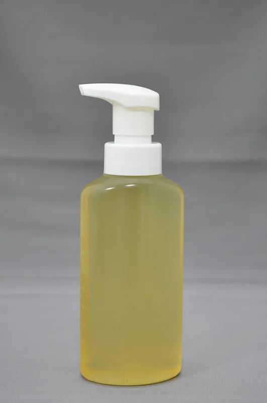 UKF11 squeeze foam pump with 210ml PP bottle,Special patented foam pump