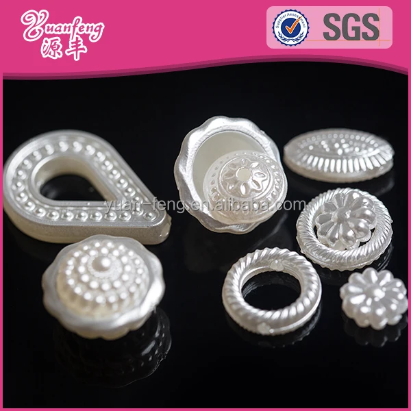 Plastic factory fashion accessories raw material all types of beads wholesale plastic white garment beads pearly for craft