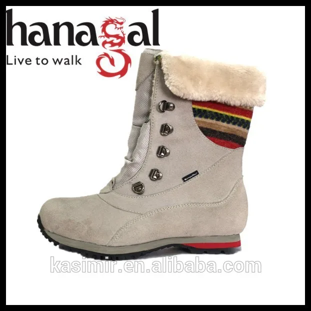 Зимний снег загрузки для российского рынка