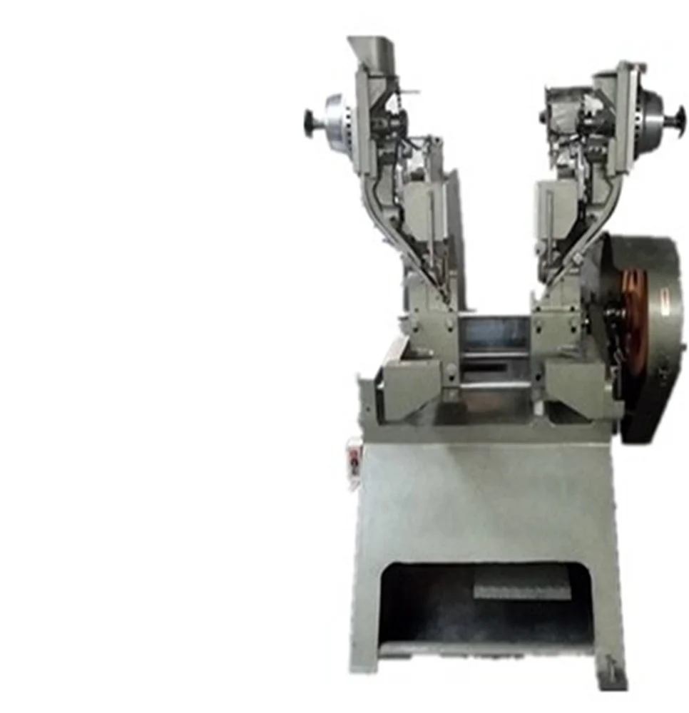 
CD cluth disc double head riveting machine for brake shoes 