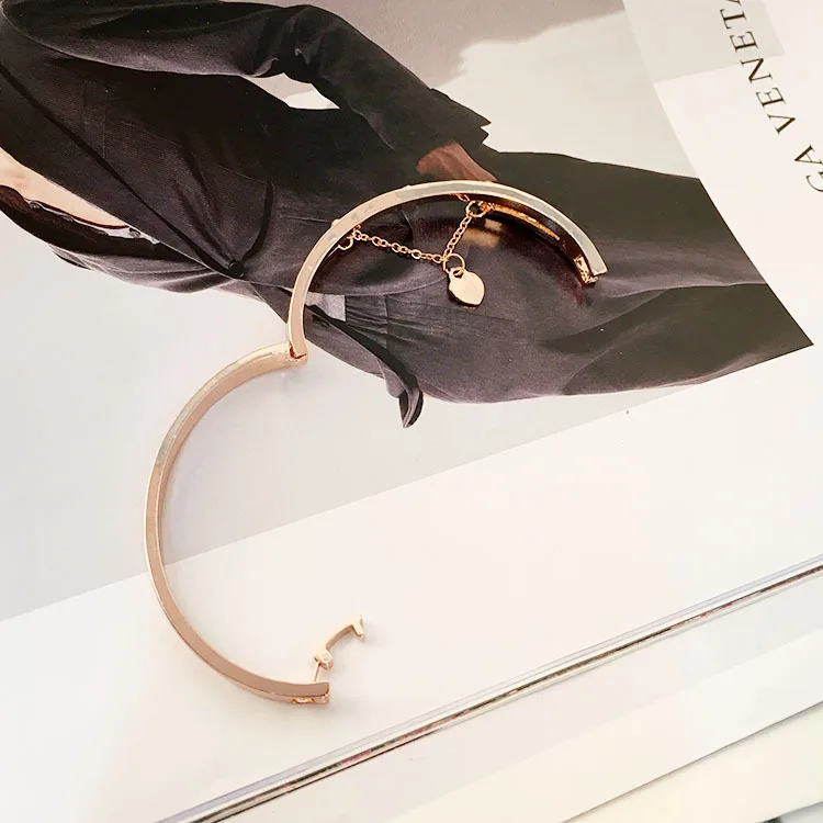 Hot Luxury Rose Gold Bangles Female Heart Forever Loving Brand Charm Bracelet for Women Famous Jewelry