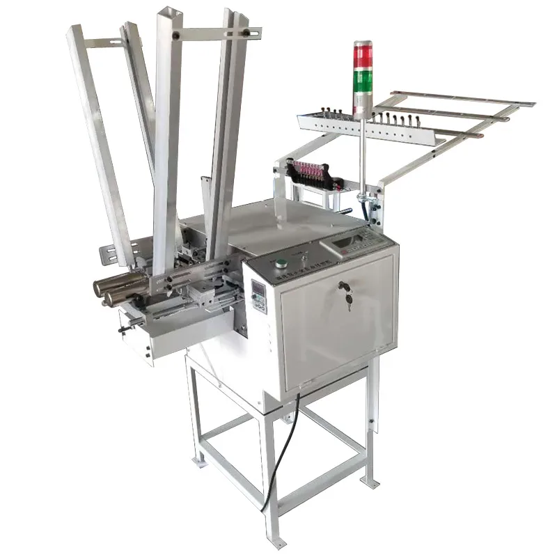 winding machine for textile yarns