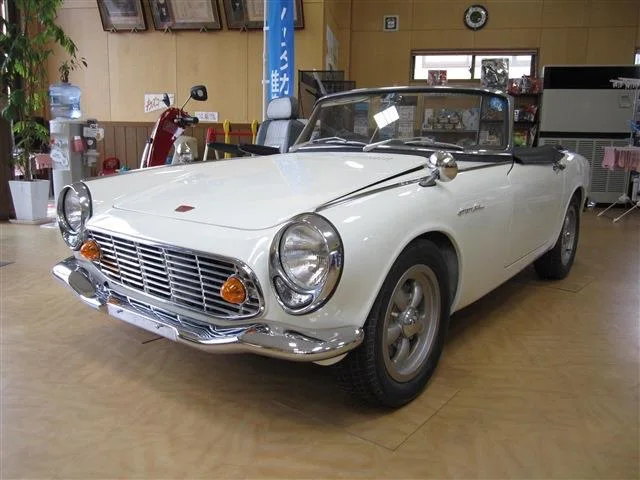 
Old White Color Classic Cabriolet Used Japan Open Car 