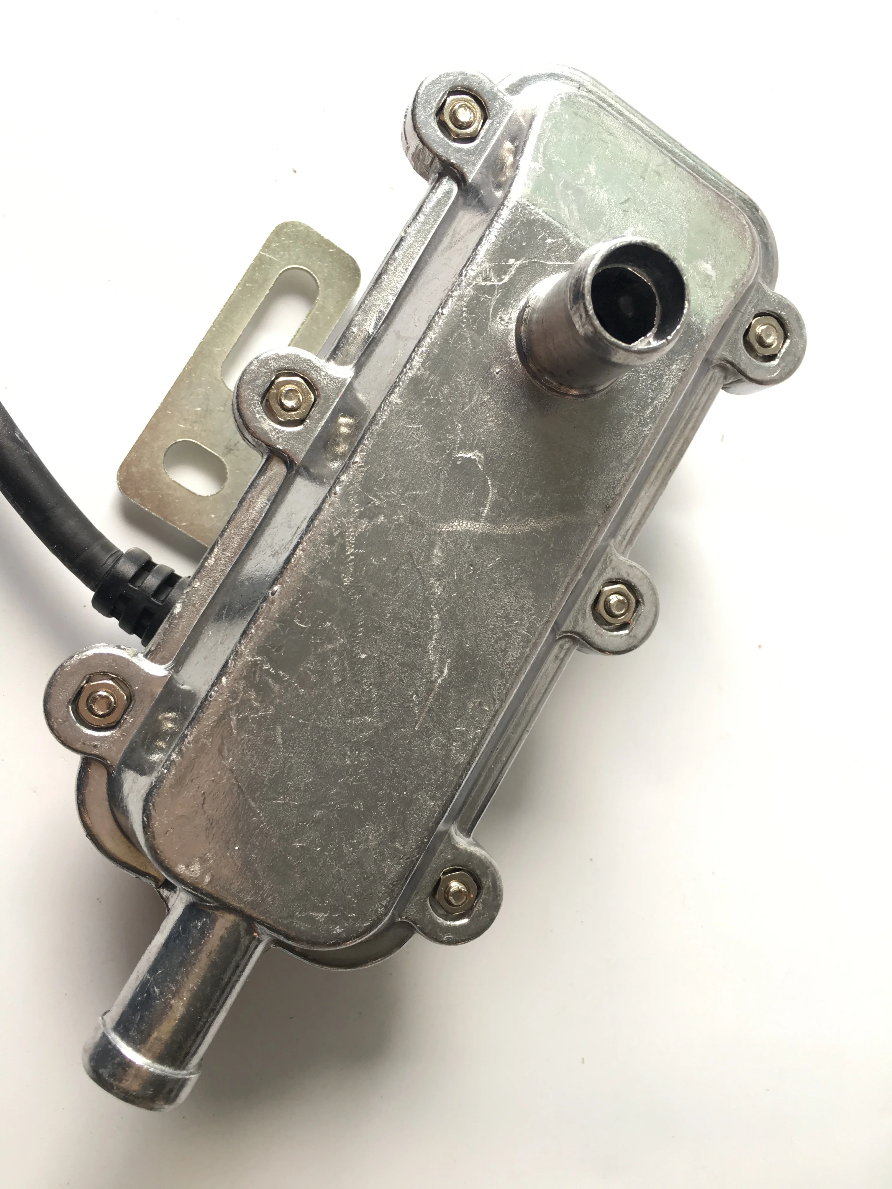 Car interior 220 V EU electric 2000 W high power heater webasto engine parking preheater fan for Gasoline diesel Motor car