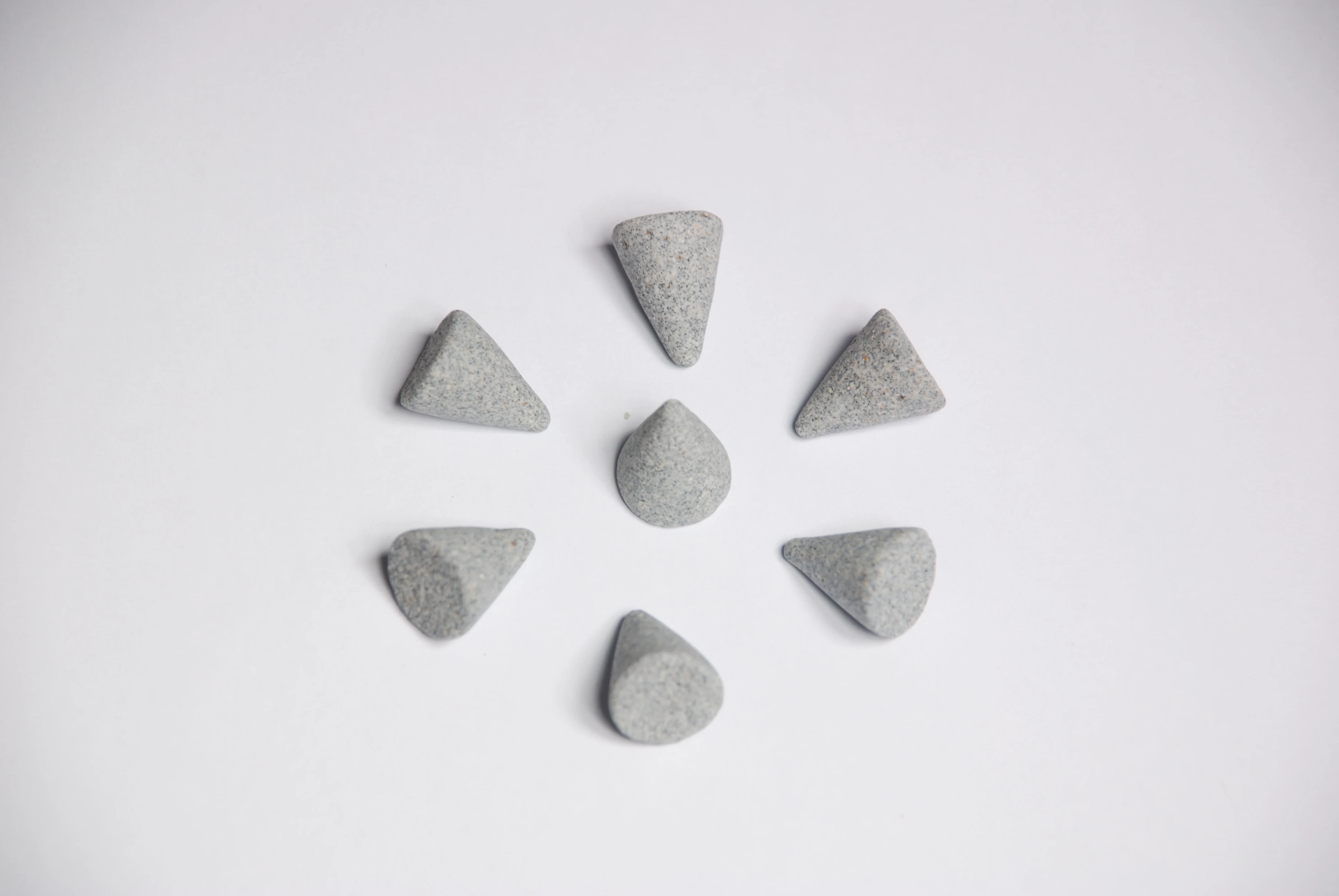 High purity grinding media zirconia ceramic blasting media rosler ceramic media