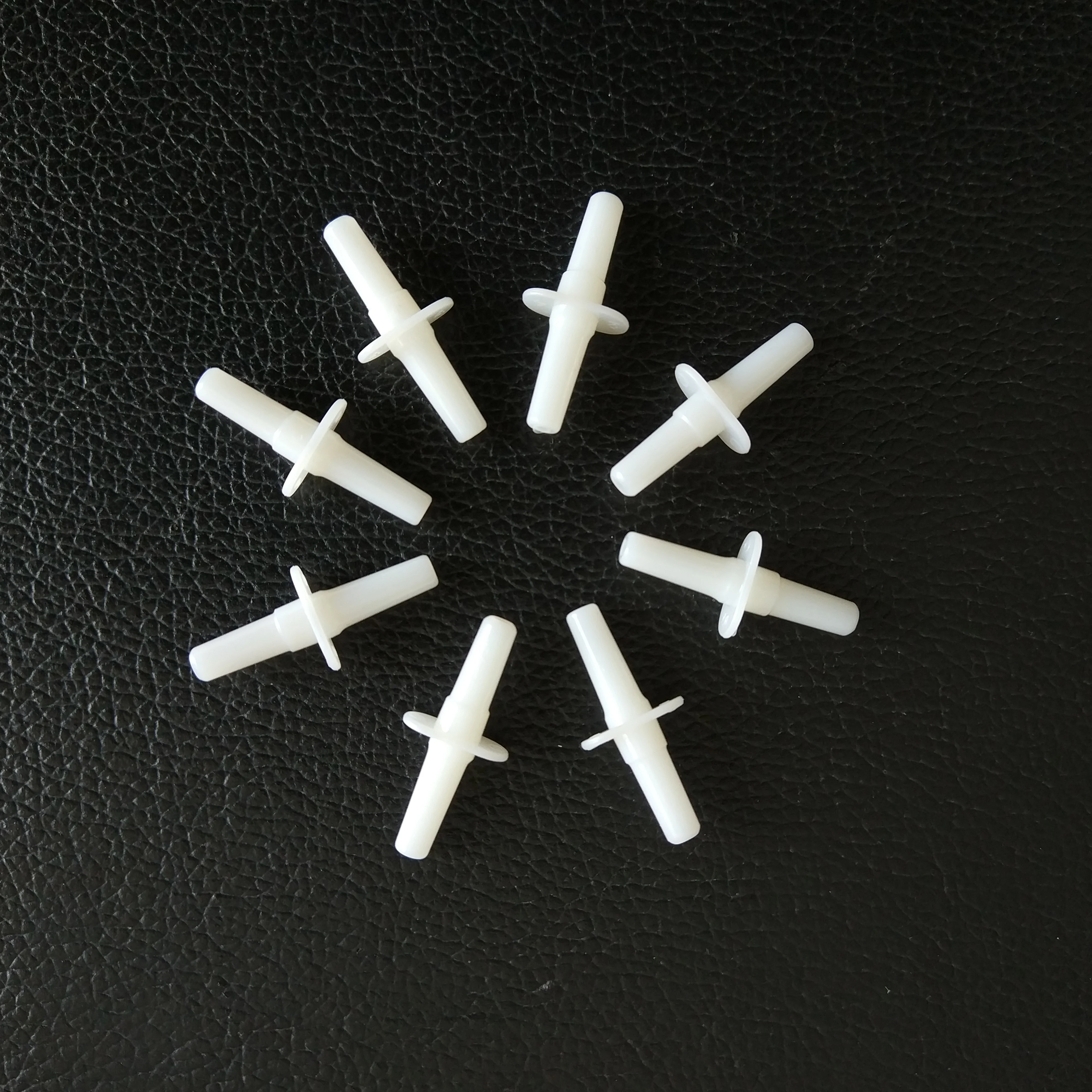 Medic Y Site Connector for Medical Device