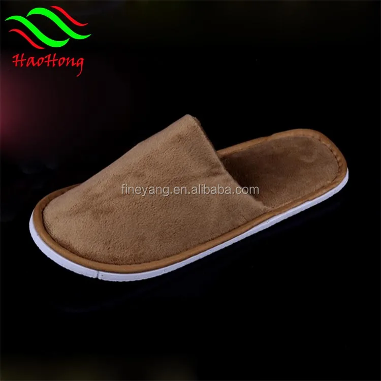 Low-Priced Wholesale Embroidered Slippers New Models for Men for Hotel Amenities