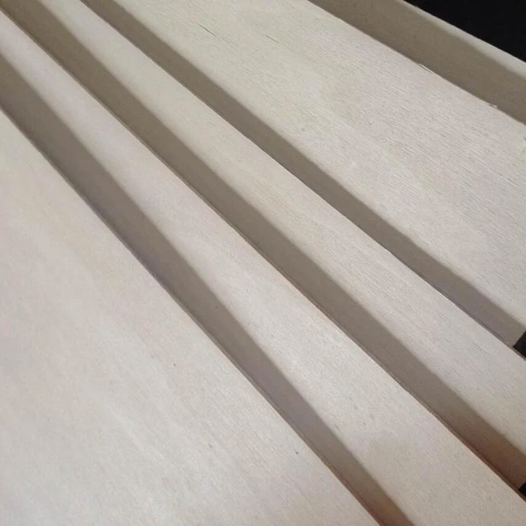 best quality First-Class Grade furniture grade plywood and white  Poplar Main Material ply