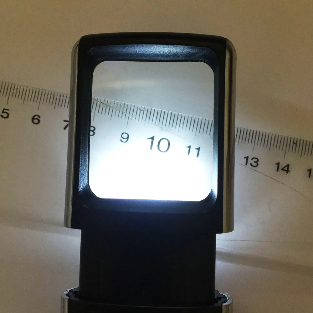 Small Magnifying Glass 3X With Bright Led Light Mini Lightweight Pocket