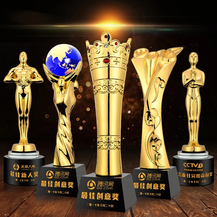 Customized Sports Theme Metal Crystal Trophy Award for Sports Souvenir