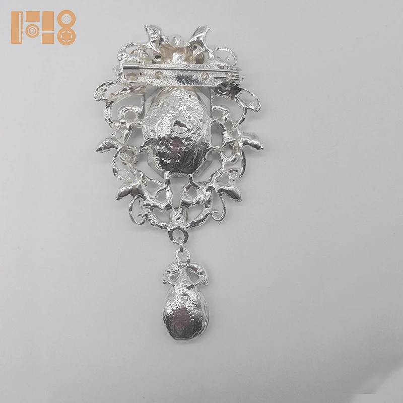 China wholesale diamond brooches jewelry latest brooch design