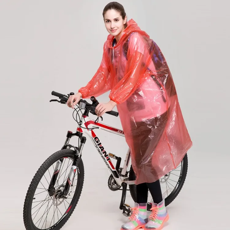 Germany Popular Clear Raincoat Women in Plastic Raincoats