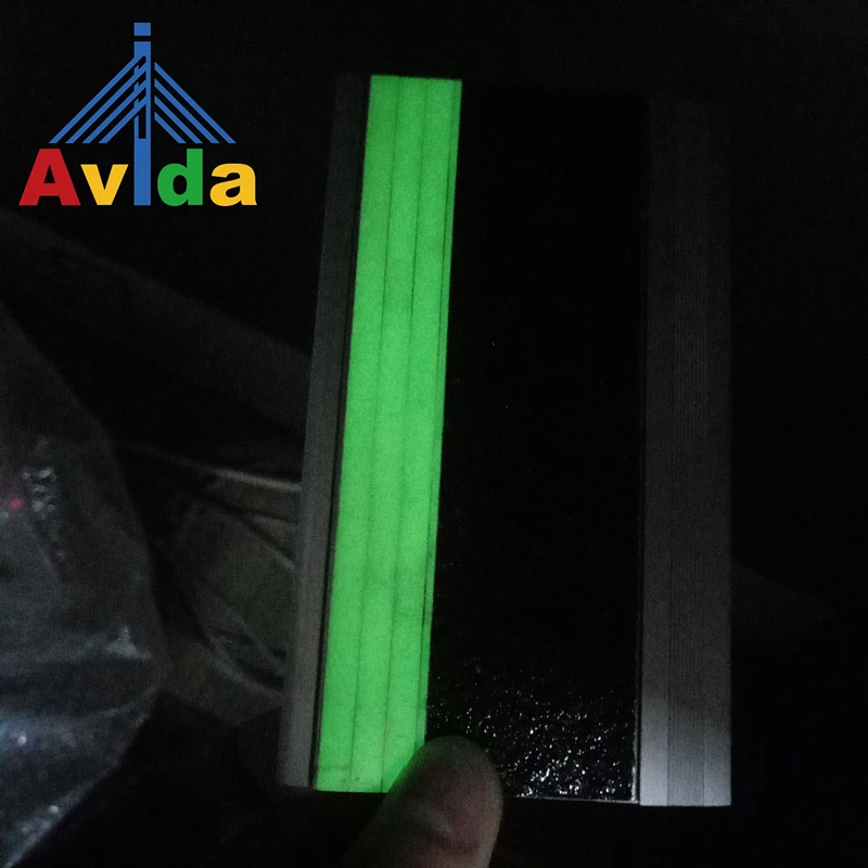 Abrasive Aluminum Anti-slip Noslip Glow in the Dark Luminescent Photoluminescent Stair Nosing