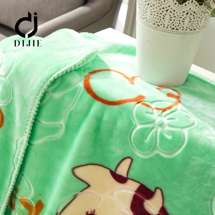 China 100 polyester printed flannel fleece high quality baby animal printed minky blanket for baby