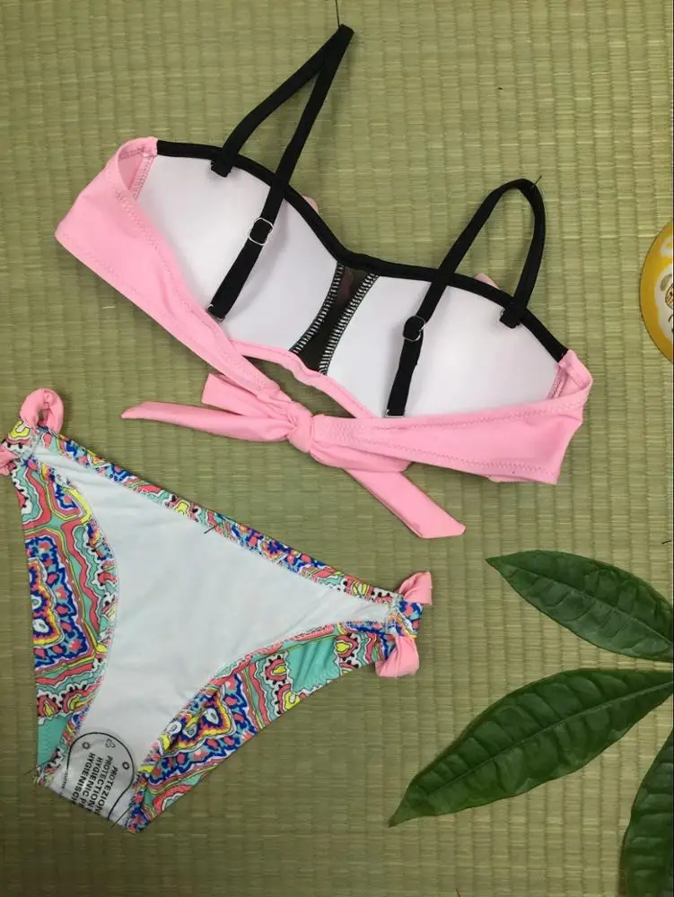 Manufacturers wholesale 2021new split print sexy bikini two-piece swimsuit beach wear for women