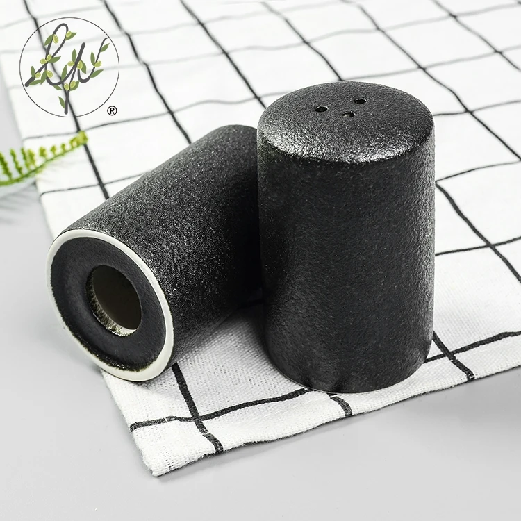 Black Dot Glaze Ceramic Mill Salt And Pepper Shakers Bottle