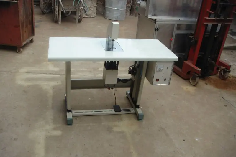 стол типа точечной сварочный аппарат для лица маски