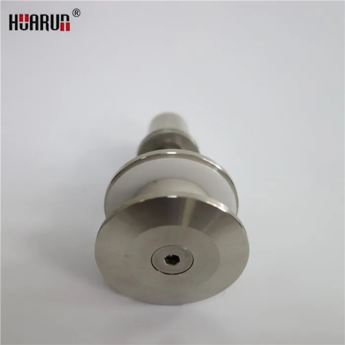 
Glass routel fixing at the exterior side of the glass wall 