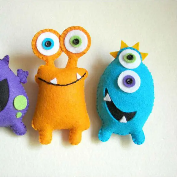 2019 hot sale  handmade felt toys  die cut felt toy  soft cute monster plush toy