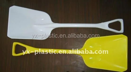 truck plastic shovel/spade