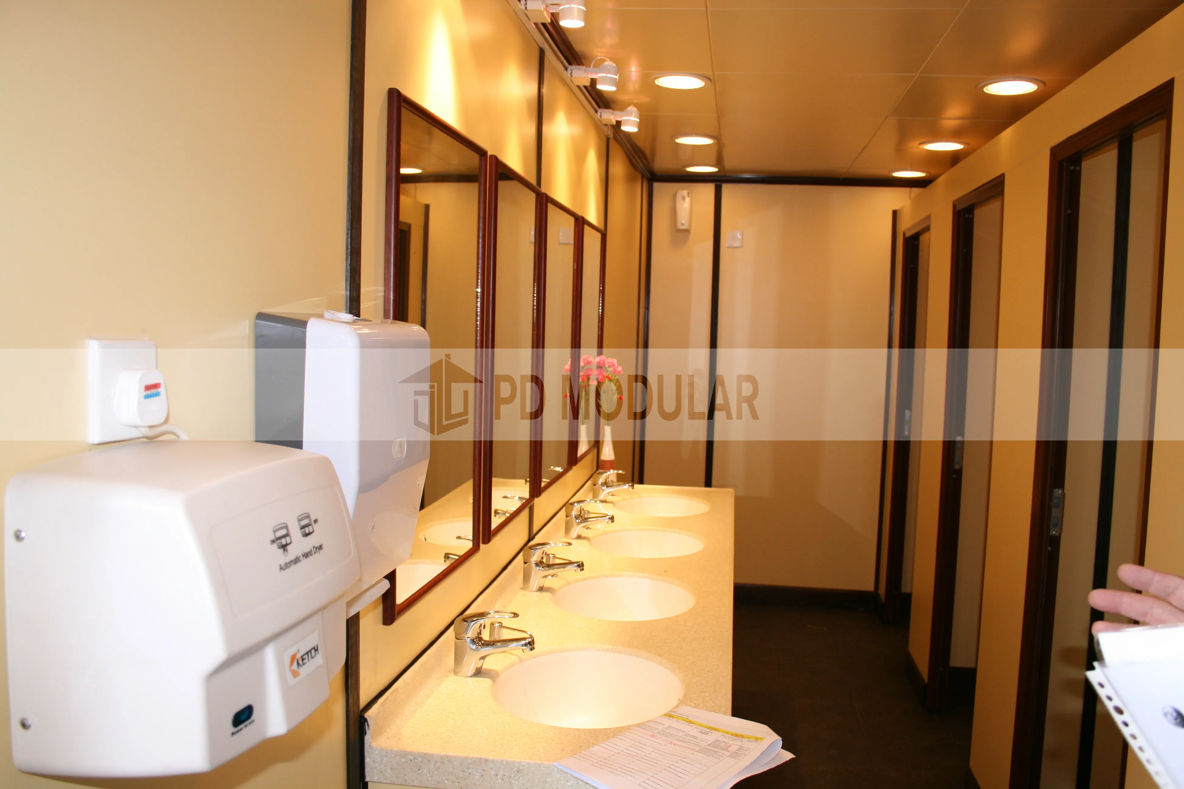 Mini storage public WC outdoor mobile portable prefabricated toilets