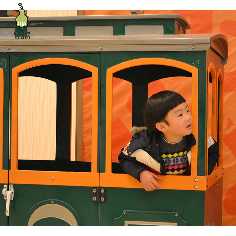 China Low price Trackless electric small battery locomotive for