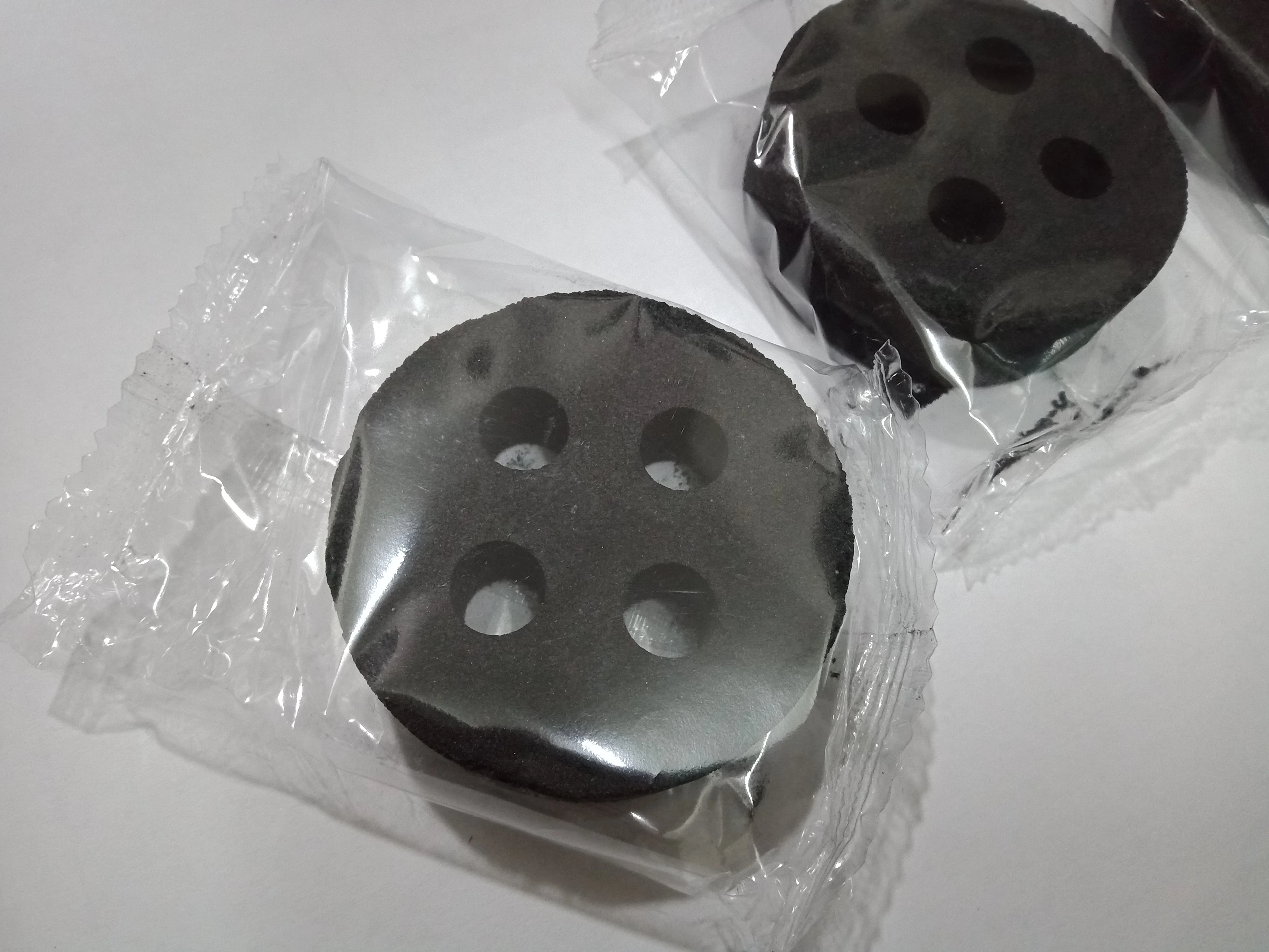 
Large Supply Activated Charcoal activated 4 hole charcoal shisha 100% coconut shell charcoal cubes 