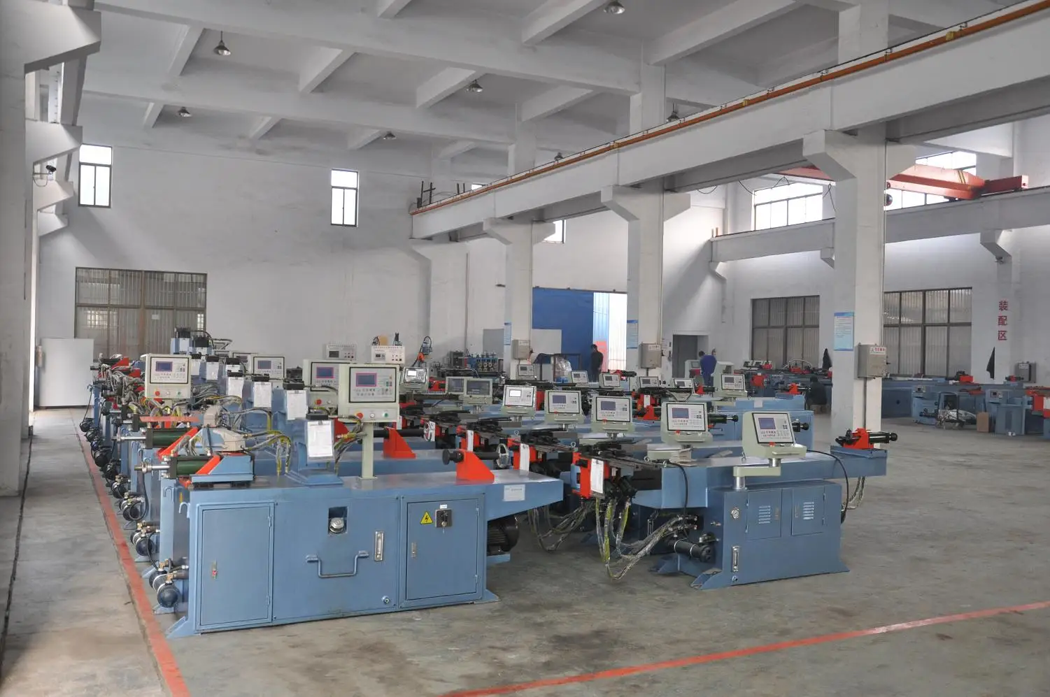 
Professional manufacturer for pipe forming machine and shrinking machine 