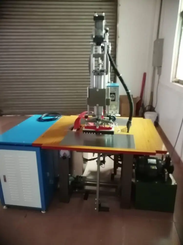 Footwear sport shoe thick leather embossing high frequency machine