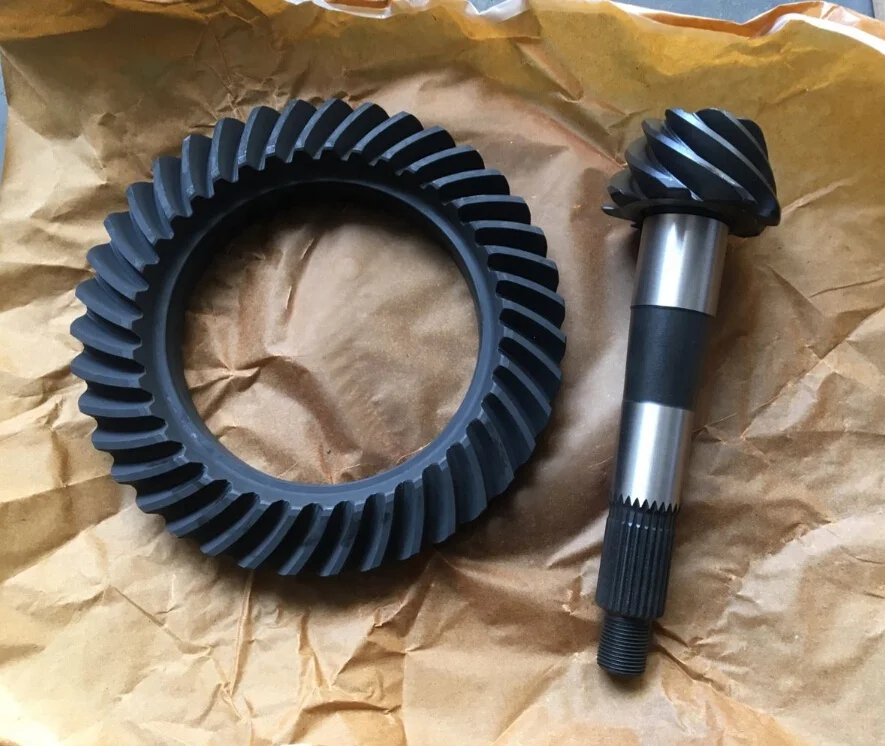 
Caravan Urvan NV350 E26 8:39 crown wheel pinon 38100-VW770 38100-F5780 8*39 8X39 