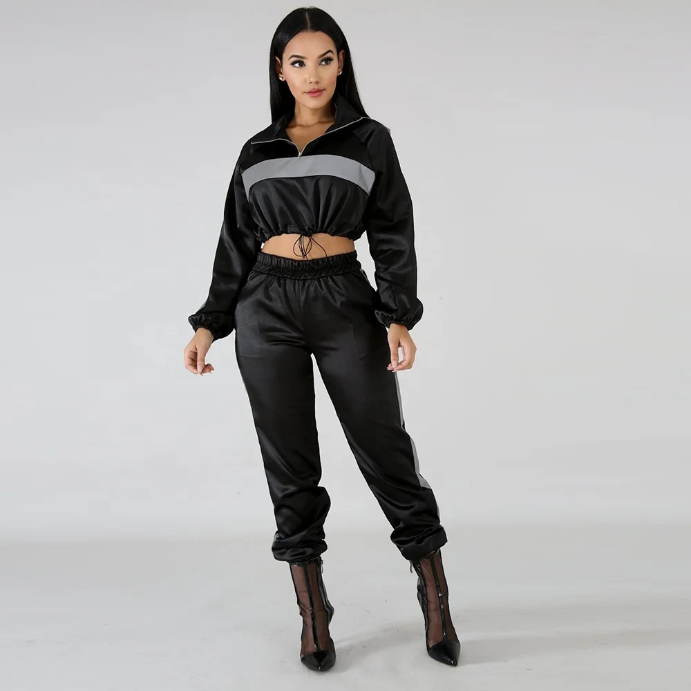 Drop Shipping Wholesale Hooded Reflective Stripes Trackssuit Two Pieces Womens Tracksuit Sets