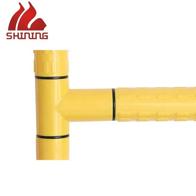 Планки для писсуара общественных туалетов противоскользящие и поручни рядом с ведром в туалете