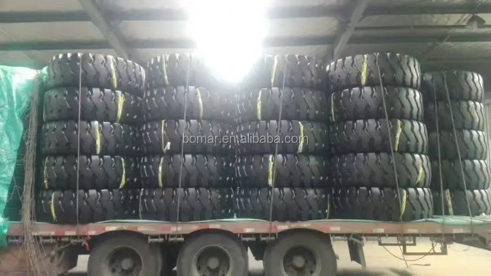 CST Brand TBR Radial Truck Tire Tyre Pattern CR989 Size 9.00R20 10.00R20 11.00R20 12.00R20