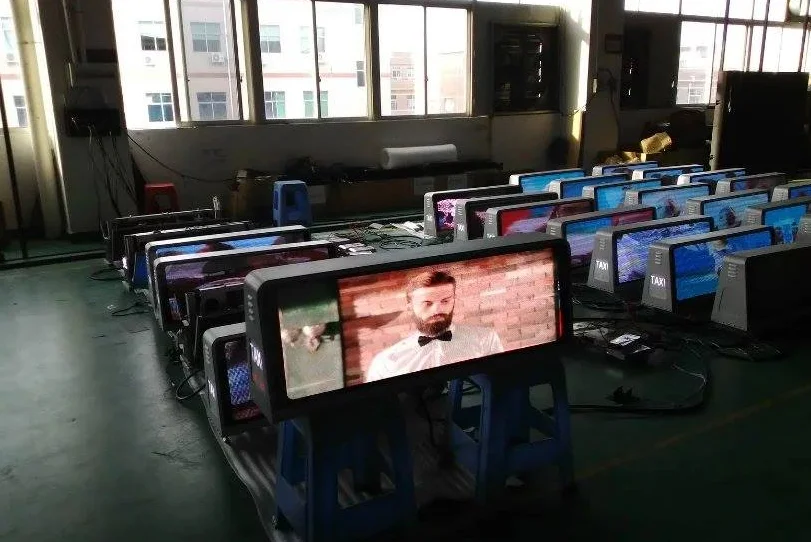 Ph5 Outdoor Full Color Taxi Top Advertising Roof Led Display Sign 3G SMD WIFI wireless programmable Advertising Pantalla led