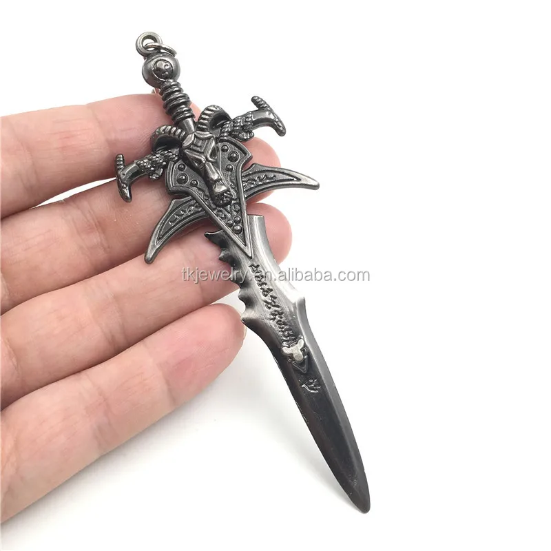 Fashion Design Metal Key rings with Mini Cute WOW Games Key chain Weapon Pendant Key chain