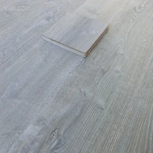 
China Ammonia Treated Oak Timber Flooring With Pale Grey Color 