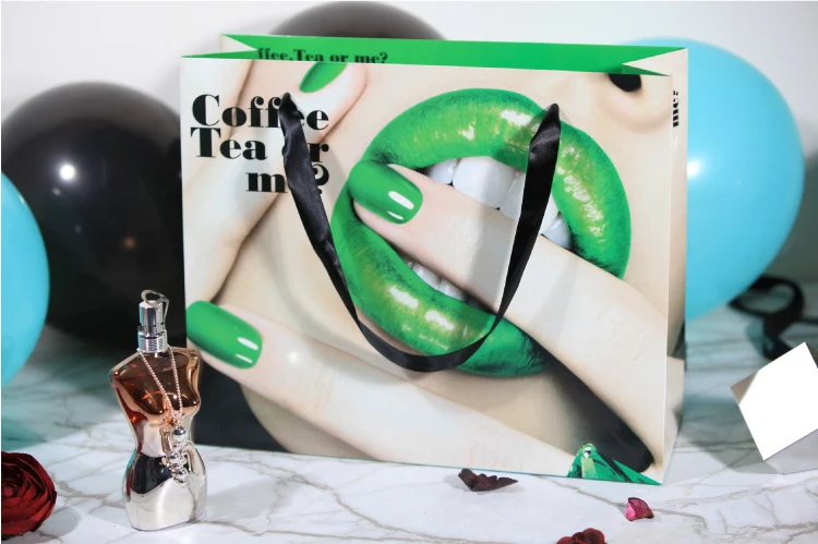 Custom made logo printed eco friendly paper bag shopping bags packaging with handles for hair,cosmetics,nail polish,make up