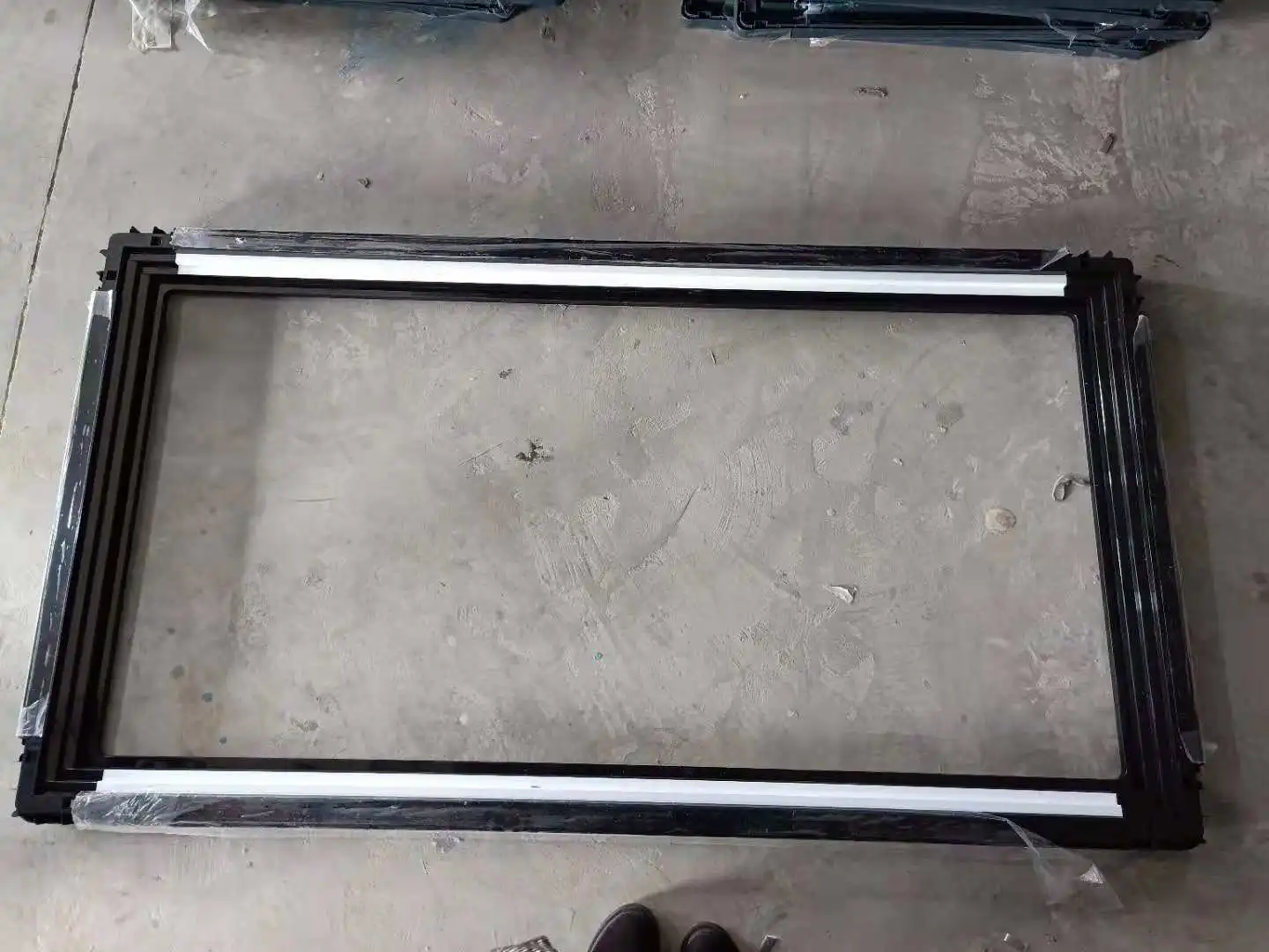 Frame Ice Cream Fridge Glass High Quality Pvc Freezers Door Sliding Door Tempered Glass Door for Shop 1094*598mm Sheng Long 0-10