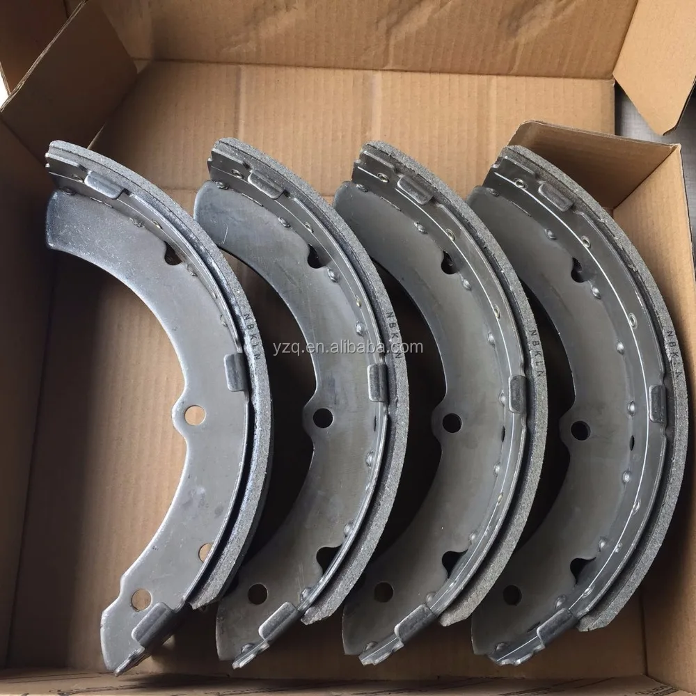 Задние тормозные колодки для COASTER 04495-36180