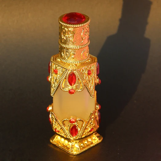 12ml Arabic Style Golden Color Handmade Red Bottle Perfume For Women