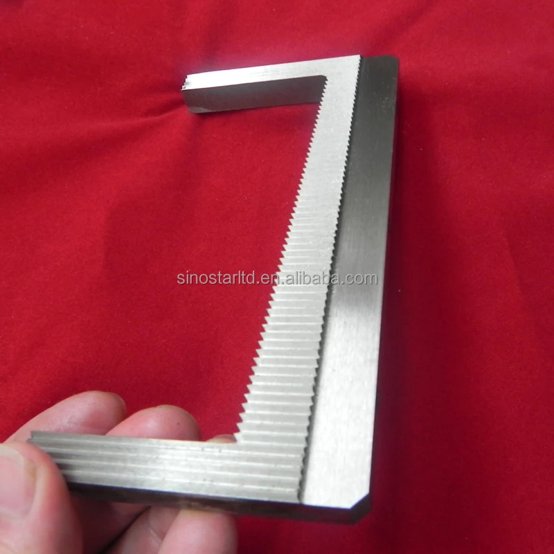 Food packaging machine serrated cutting knife