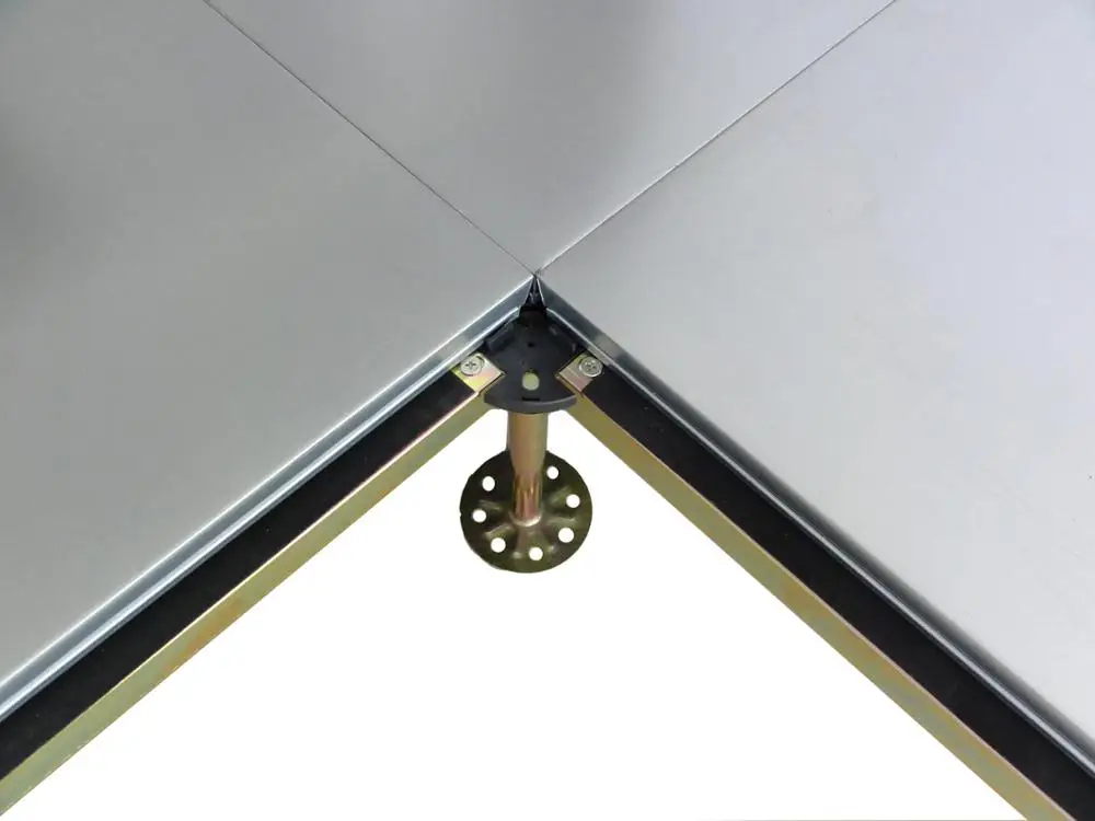 Steel Encased Chipboard Raised Access Floor tile covered with carpet