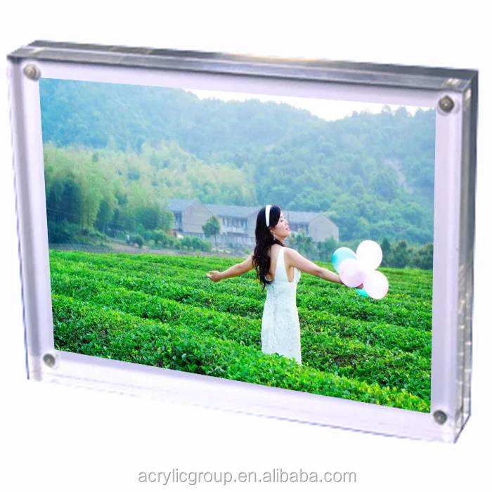 Manufacturer customizes clear acrylic 4x6 magnetic photo frames